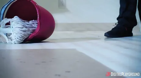 Zwei Lesben aus der Anstalt fressen sich gegenseitig nach Herzenslust die Fotzen.