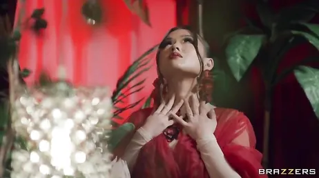 Enorme Sauerei, die den orientalischen Lulu Chu reinsteckt, sonst nix..