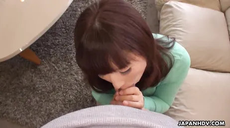 De oosterse Reiko Shimura eet een goede pik..