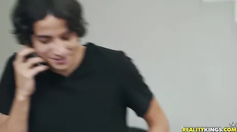 Uma boa chupada que essa negra leva, fudeu brutalmente!