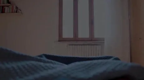 Terwijl hij slaapt, speel ik met zijn gaten. Zal hij uiteindelijk wakker worden?