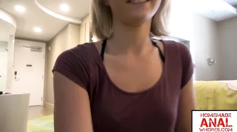 Chaque fois que je la vois nue à la maison, on finit par baiser fort