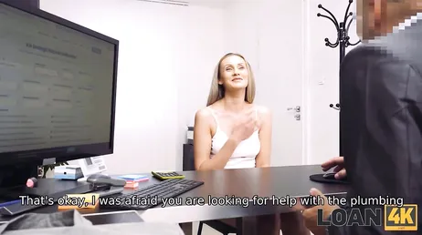 Det är hans första intervju och sanningen är att den är väldigt kort...