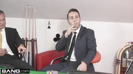 Excellente double pénétration XXX pour la MILF Christina Shine