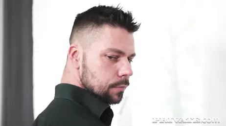 Le professeur de danse aime l'anal et les grosses bites