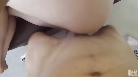 Quelle bite mon garçon a, vraiment, j'ai hâte de tout mettre dedans !!