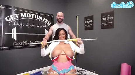 Adoro andare in palestra e soprattutto mangiare un bel cazzo grasso