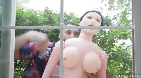 I approach my mother-in-law with my cock out: whatever God wants, be it!