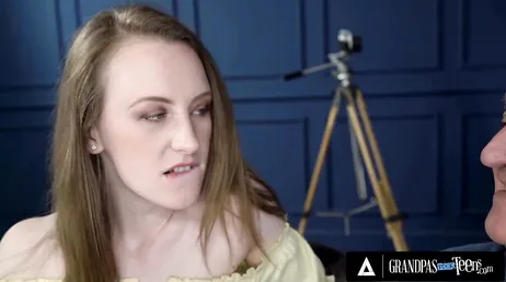 J'aime regarder du porno avec lui, c'est très gênant et ça me fait...