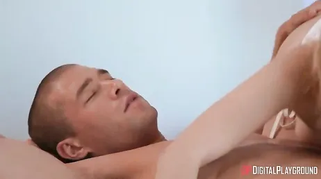 Vilket halmstrå han gör själv, han vet inte att jag tittar på honom