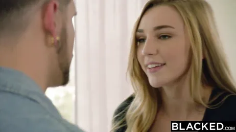 Kendra Sunderland tenta sua primeira grande experiência interracial