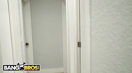 Als het erg dik is, erg lang en natuurlijk doet het een beetje pijn!!