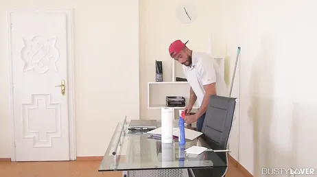 Wat een paar tieten heeft moeder, ik kan het verdomme niet geloven!!