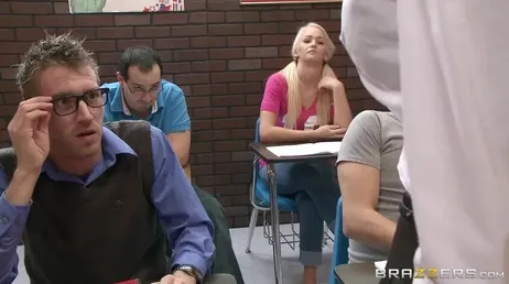 Foi assim que acabei de me foder no reencontro com ex-alunos do ensino médio