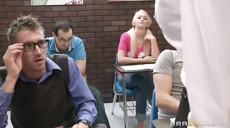 Foi assim que acabei de me foder no reencontro com ex-alunos do ensino médio