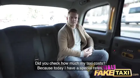 Maar als de taxichauffeur met haar borsten in de lucht rijdt...?