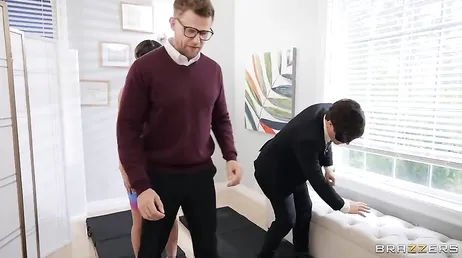 Ik ga met mijn man naar de adviseur, deze adviseert mij altijd heel goed