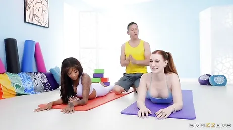 De eerste keer dat ik naar yoga ga, zit er een lul in