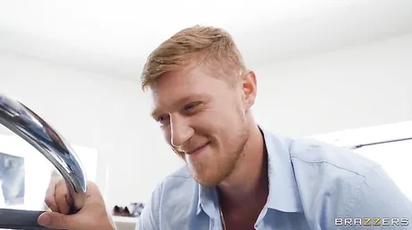 Min mamma blir galen i provrummet, hon lämnar affären smart
