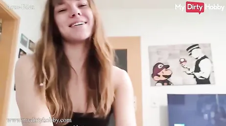 Même si tu es très jeune, personne ne te bat comme une salope