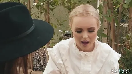 Amish-livet är väldigt svårt, de här tjejerna vet hur de ska underhålla sig själva