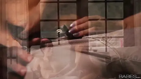 I still can't believe it, my Asian friend is sucking me off!