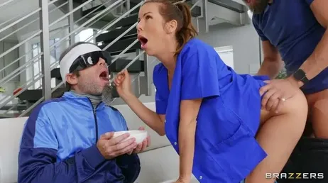 Il mio povero marito è disabile, ma non è un problema scopare come un matto