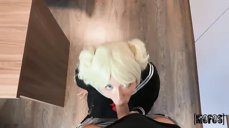 Ik ontmoet een tante en zij komt verkleed als anime