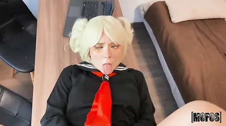 Ik ontmoet een tante en zij komt verkleed als anime