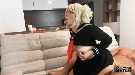 Ik ontmoet een tante en zij komt verkleed als anime