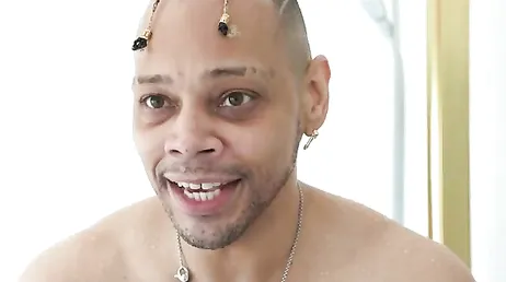 "Hej, jag har fått höra att du vet hur man äter fitta bra, kan du visa mig?"