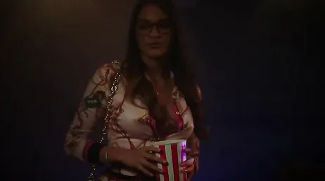 Vi gick på bio och han slutade inte röra mig, det bästa kom senare