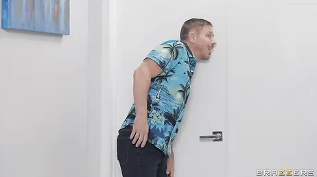 How my pregnant wife gets off when she masturbates with the breast pump on