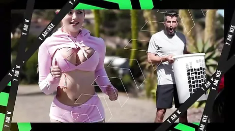 Fransk MILF visar hur hon tycker om att bli stoppad