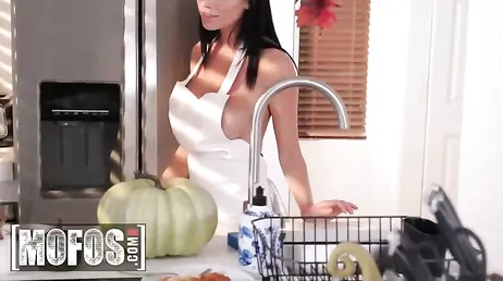 Chaque fois que je vais chez maman, des choses sales se produisent généralement