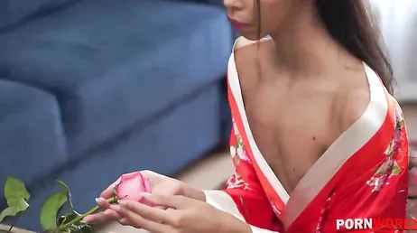La giovane donna voleva davvero una buona penetrazione anale XXX