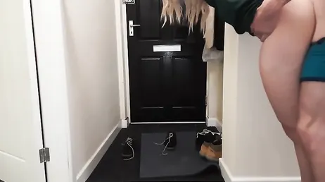 I push my girlfriend to open the door and fuck the delivery guy.