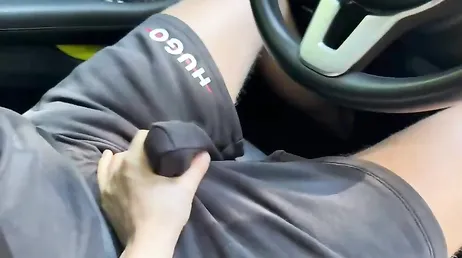 Showing off like a slut in the supermarket and then getting fucked
