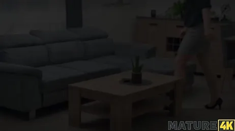 L'entretien d'embauche se termine par une baise incroyable : quelle baise...!!