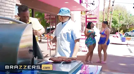 Barbecue chez les voisins et la grosse femme noire aux fesses rebondies qui baise tout le monde... !!