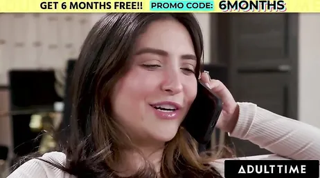 Comparte la polla de su novio con su hermanastra: qué viciosa!