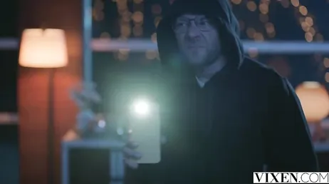 Godendosi senza sosta le incredibili tette della sua nuova amante