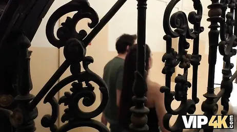 Jovencita infiel se folla al padre de su novio: qué gusto que le da