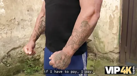 Jovencita infiel se folla al padre de su novio: qué gusto que le da