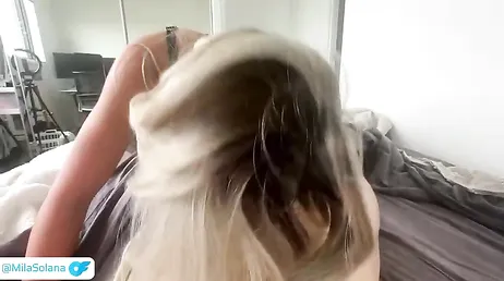 Su novio la revienta el culo y el coño con su buena polla gorda