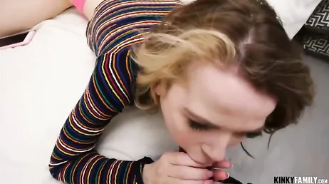 Il a passé tout son samedi à baiser à la maison avec sa nouvelle copine : quel crétin !!