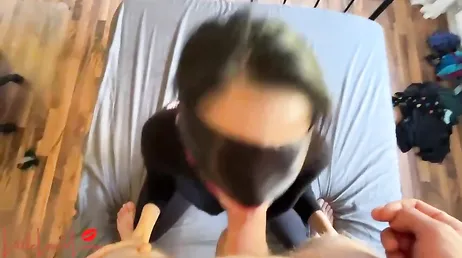 Uma maravilhosa mamada amadora em POV, graças à sua linda e submissa namorada.