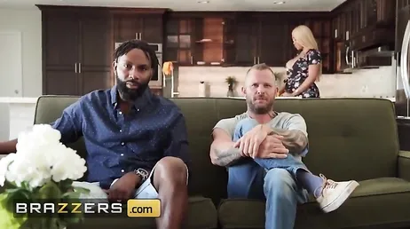 Jeetje man, je zus heeft echt een geweldige kont... je zegt dat ze geen vriendje meer heeft?