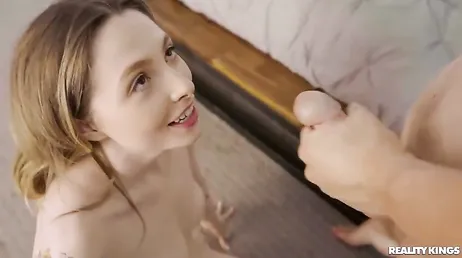 A su novia le encanta una buena follada anal para empezar el fin de semana