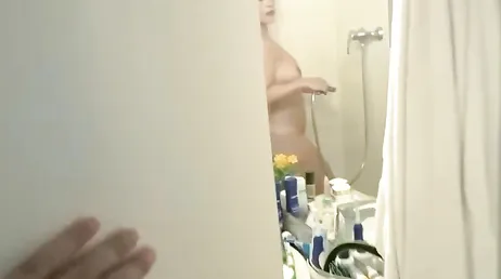 La española Montse Swinger triunfa por donde va: menudo culazo tiene